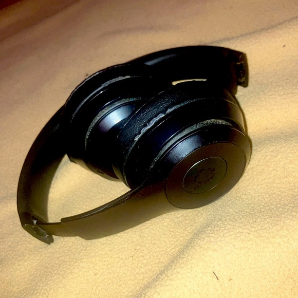 Beats - Picture 1 of 3